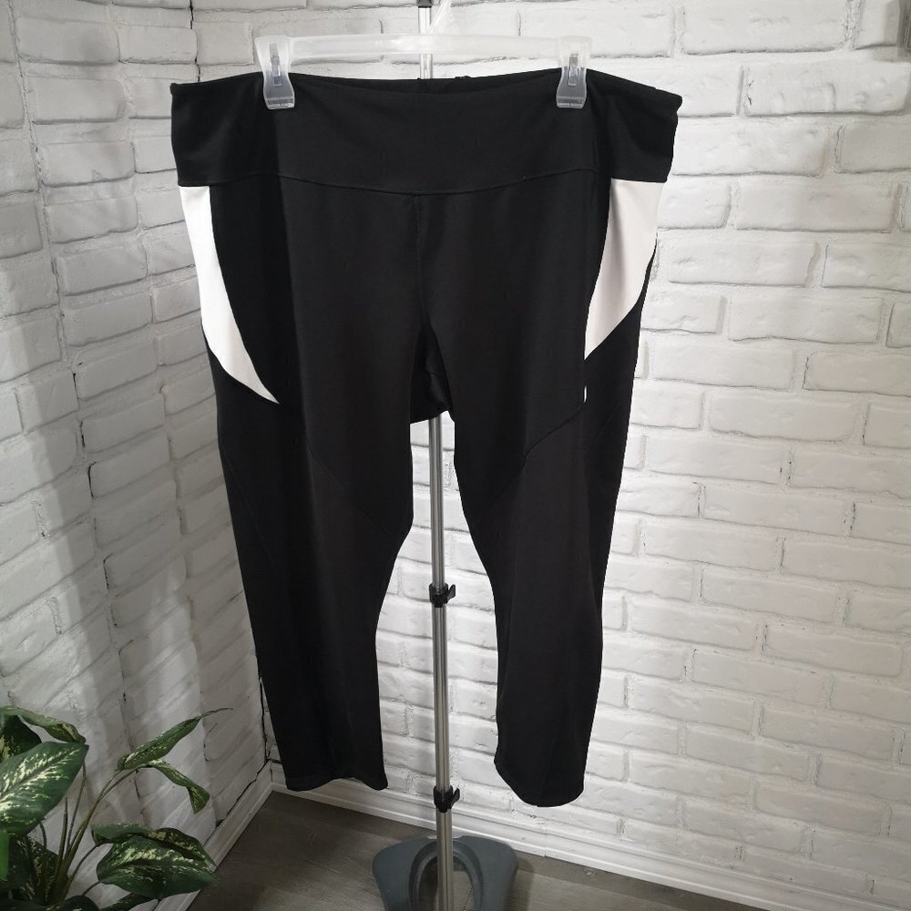 Nola Ladies Size 4X Black & White Ankle Length Wide Waistband Leggings